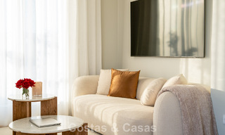 Modern penthouse met ‘wraparound’ terras en 360° uitzicht te koop in Nueva Andalucia, Marbella 798105 