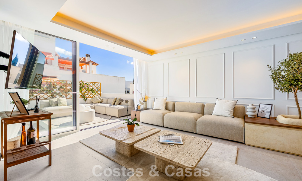 Gerenoveerd schakelwoning te koop aan de Golden Mile op loopafstand van het strand en Puente Romano, Marbella 797323