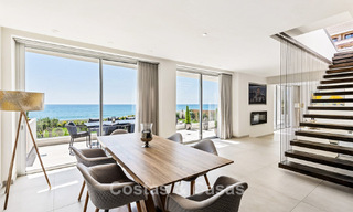 Exclusieve, moderne strandvilla te koop met directe toegang tot het strand in Mijas, Costa del Sol 797377 