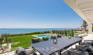 Exclusieve, moderne strandvilla te koop met directe toegang tot het strand in Mijas, Costa del Sol 797382 