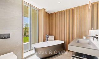 Exclusieve, moderne strandvilla te koop met directe toegang tot het strand in Mijas, Costa del Sol 797387 