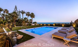 Exclusieve, moderne strandvilla te koop met directe toegang tot het strand in Mijas, Costa del Sol 797402 