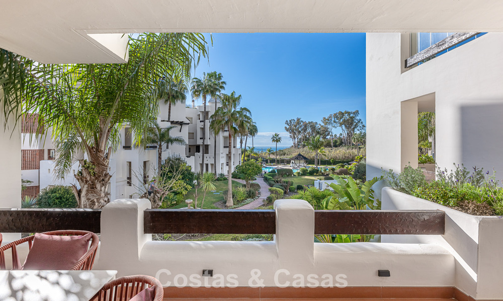 Eersteklas appartement te koop met zeezicht in een strandcomplex op de New Golden Mile tussen Marbella en Estepona 797461