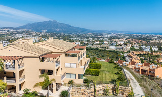 Prestigieus luxepenthouse met panoramisch golf- en zeezicht te koop in Marbella - Benahavis 797522 