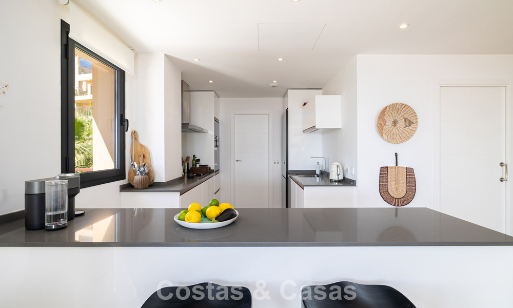 Prestigieus luxepenthouse met panoramisch golf- en zeezicht te koop in Marbella - Benahavis 797540
