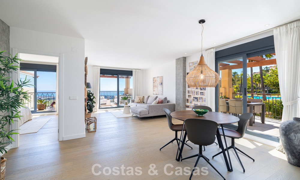 Prestigieus luxepenthouse met panoramisch golf- en zeezicht te koop in Marbella - Benahavis 797543