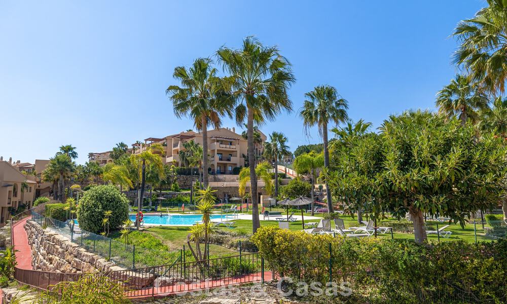 Prestigieus luxepenthouse met panoramisch golf- en zeezicht te koop in Marbella - Benahavis 797544