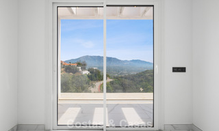 Gloednieuwe moderne villa met panoramisch zeezicht te koop in een natuurlijke setting ten oosten van Marbella centrum 797633 