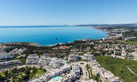 Modern luxepenthouse met royaal dakterras te koop vlakbij Estepona centrum 797646