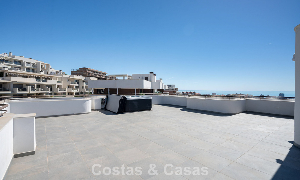 Modern luxepenthouse met royaal dakterras te koop vlakbij Estepona centrum 797675