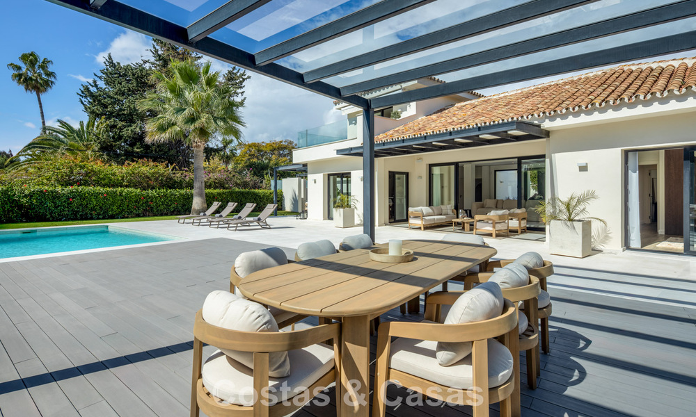 Hedendaagse Mediterrane villa te koop op loopafstand van het strand en voorzieningen van San Pedro, Marbella 797896