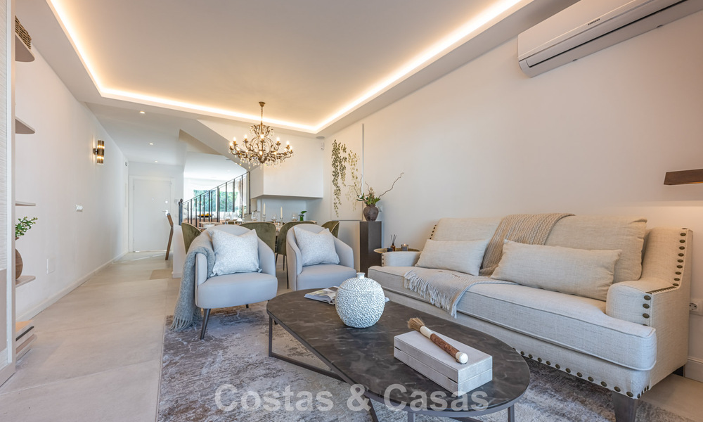 Eigentijds gerenoveerd herenhuis te koop in Aloha omgeven door golfbanen in Nueva Andalucia, Marbella 797922