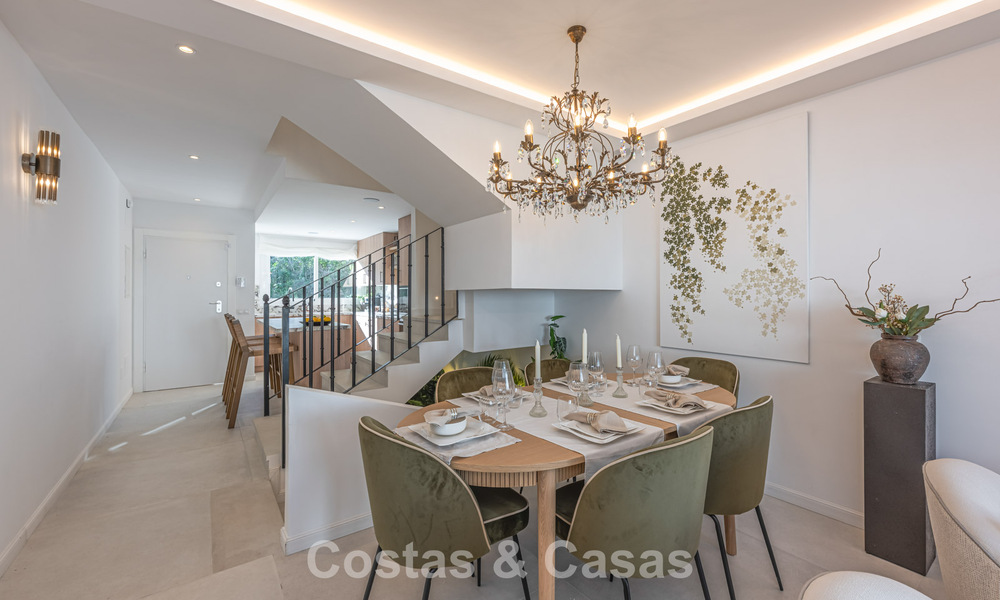 Eigentijds gerenoveerd herenhuis te koop in Aloha omgeven door golfbanen in Nueva Andalucia, Marbella 797924
