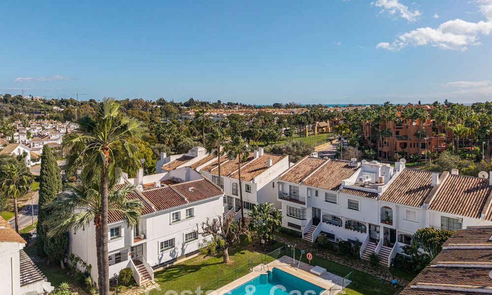 Eigentijds gerenoveerd herenhuis te koop in Aloha omgeven door golfbanen in Nueva Andalucia, Marbella 797932
