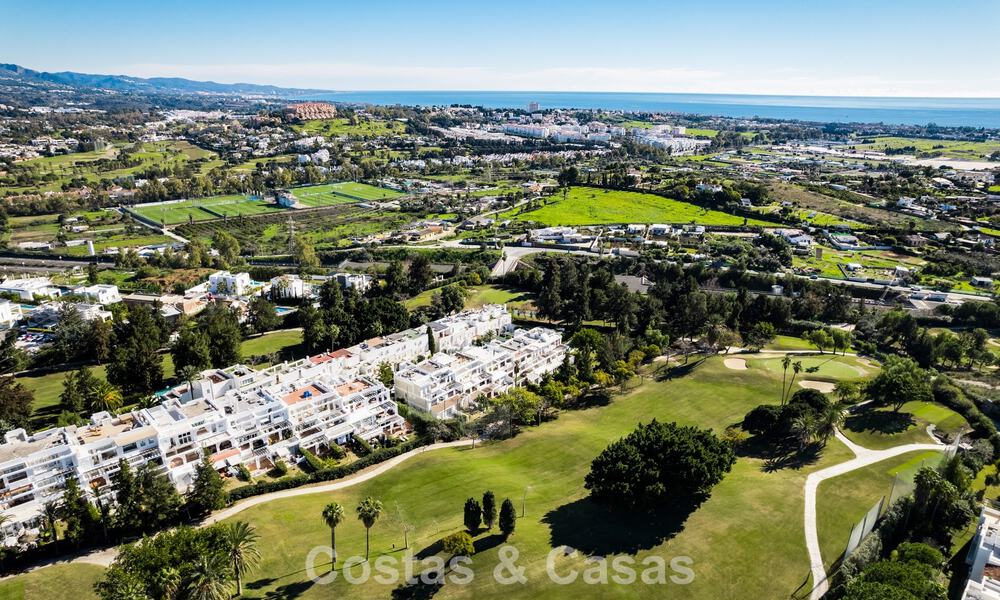 Stijlvol gerenoveerd tuinappartement te koop aan een hoogstaande golfbaan in La Quinta, Benahavis - Marbella 797935