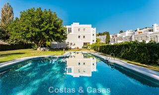 Stijlvol gerenoveerd tuinappartement te koop aan een hoogstaande golfbaan in La Quinta, Benahavis - Marbella 797940 