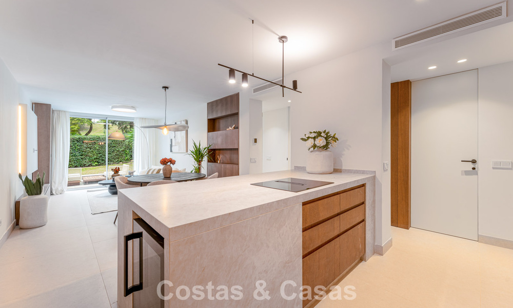 Stijlvol gerenoveerd tuinappartement te koop aan een hoogstaande golfbaan in La Quinta, Benahavis - Marbella 797944