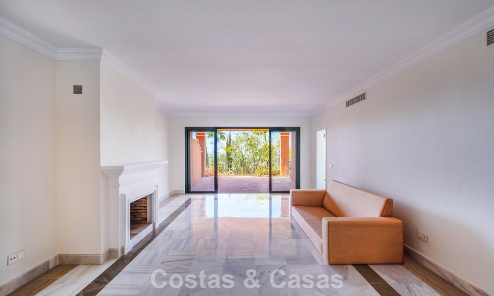 Ruim 2-slaapkamerappartement met zeezicht te koop in Marbella - Benahavis 797976