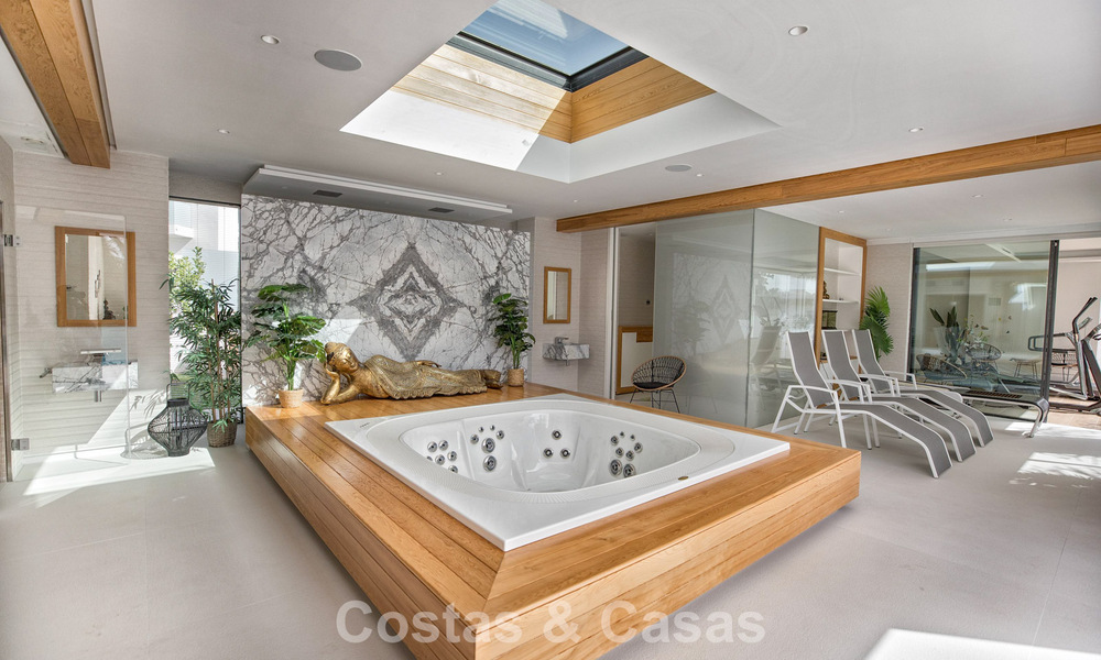 Indrukwekkende, moderne mansion met gastenverblijf te koop op de New Golden Mile tussen Marbella en Estepona 798007