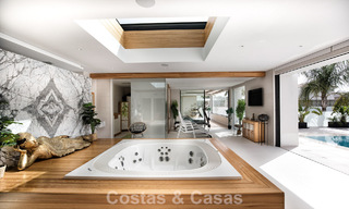 Indrukwekkende, moderne mansion met gastenverblijf te koop op de New Golden Mile tussen Marbella en Estepona 798012 