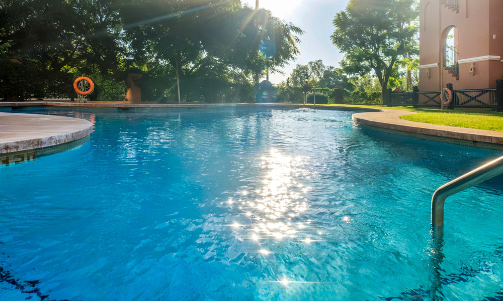 Instapklaar, ruim, luxe appartement met zeezicht te koop in Marbella - Benahavis 798156