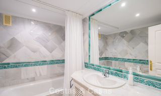 Instapklaar, ruim, luxe appartement met zeezicht te koop in Marbella - Benahavis 798159 