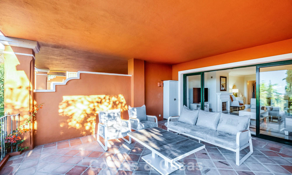 Instapklaar, ruim, luxe appartement met zeezicht te koop in Marbella - Benahavis 798168