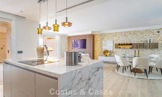 Ruim, gemoderniseerd 4-slaapkamerappartement met zeezicht te koop in Nueva Andalucia, Marbella 798242 