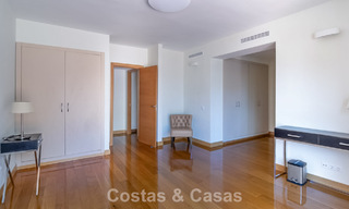 Elegant penthouse met uitgestrekt terras te koop nabij Guadalmina Baja, Marbella - Estepona 798313 