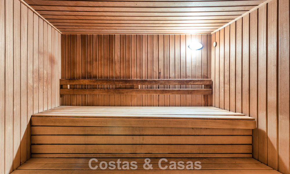 Luxueus, ruim duplex appartement met 4 slaapkamers te koop in een prestigieus resortstijl complex in Nueva Andalucia, Marbella 798397