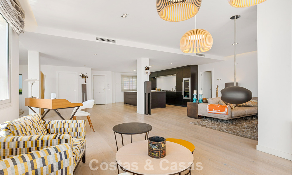Luxueus, ruim duplex appartement met 4 slaapkamers te koop in een prestigieus resortstijl complex in Nueva Andalucia, Marbella 798414
