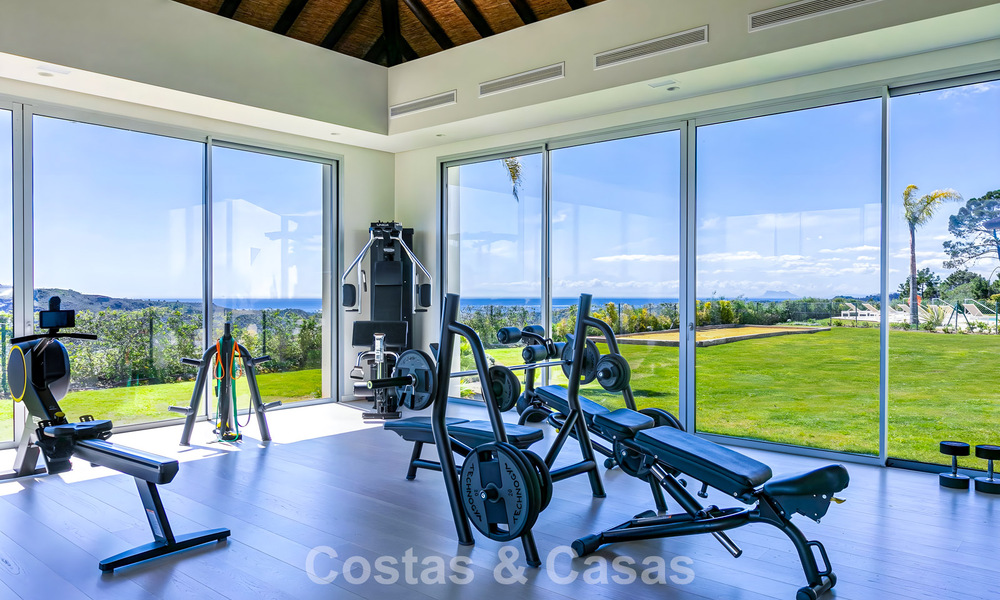 Luxe duplex appartement met grote tuin en zeezicht te koop in Marbella - Benahavis 798321