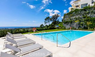 Luxe duplex appartement met grote tuin en zeezicht te koop in Marbella - Benahavis 798322 