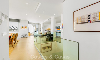 Luxe duplex appartement met grote tuin en zeezicht te koop in Marbella - Benahavis 798342 