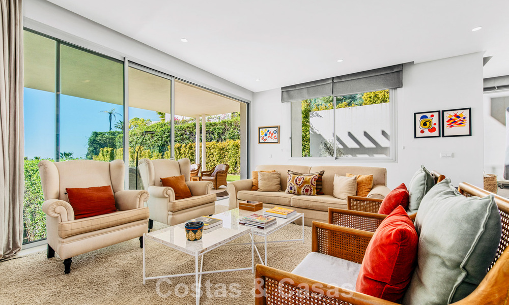 Luxe duplex appartement met grote tuin en zeezicht te koop in Marbella - Benahavis 798348