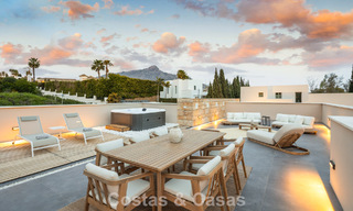 Geavanceerde designvilla te koop op een steenworp van de golfbaan, in het hart- van Nueva Andalucia, Marbella 798427 