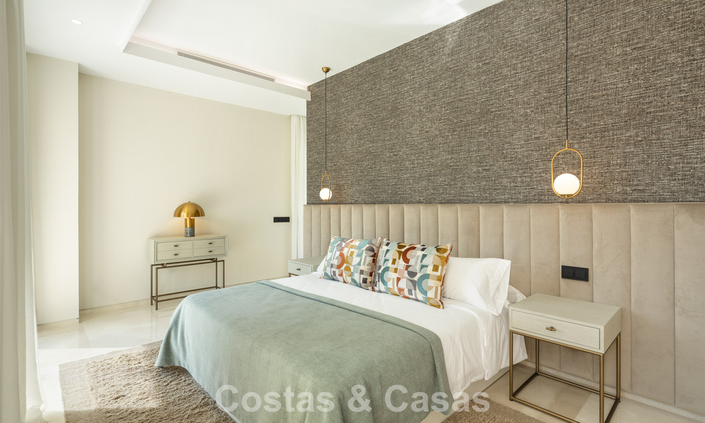 Geavanceerde designvilla te koop op een steenworp van de golfbaan, in het hart- van Nueva Andalucia, Marbella 798433