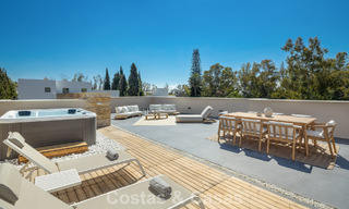 Geavanceerde designvilla te koop op een steenworp van de golfbaan, in het hart- van Nueva Andalucia, Marbella 798439 