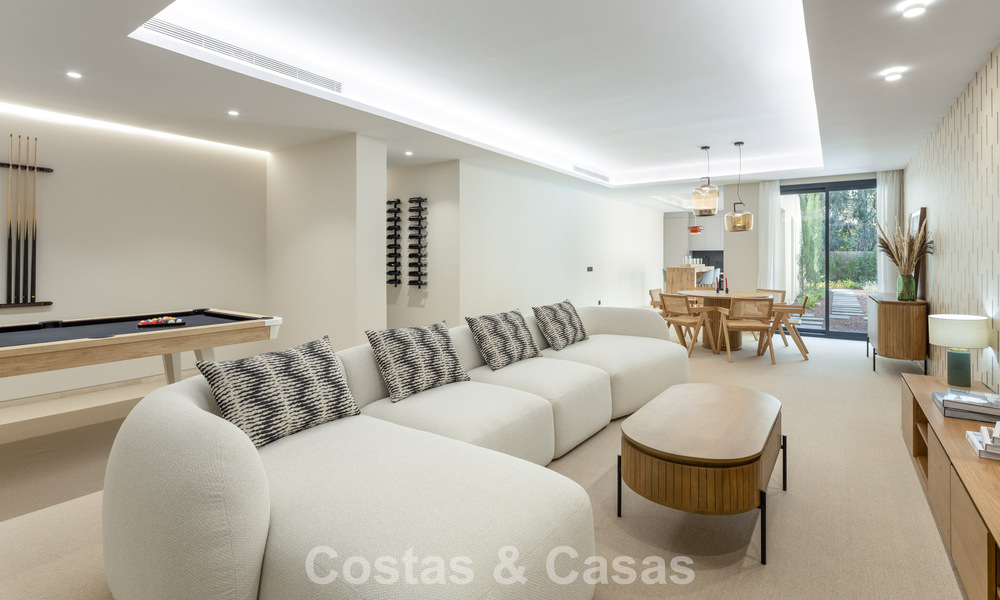Geavanceerde designvilla te koop op een steenworp van de golfbaan, in het hart- van Nueva Andalucia, Marbella 798457
