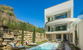 Geavanceerde designvilla te koop op een steenworp van de golfbaan, in het hart- van Nueva Andalucia, Marbella 798463 