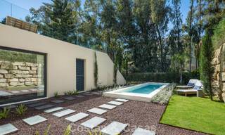 Geavanceerde designvilla te koop op een steenworp van de golfbaan, in het hart- van Nueva Andalucia, Marbella 798464 