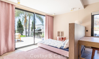 Prachtig gerenoveerde, modern-mediterrane villa met zeezicht te koop in Benahavis - Marbella 798540 