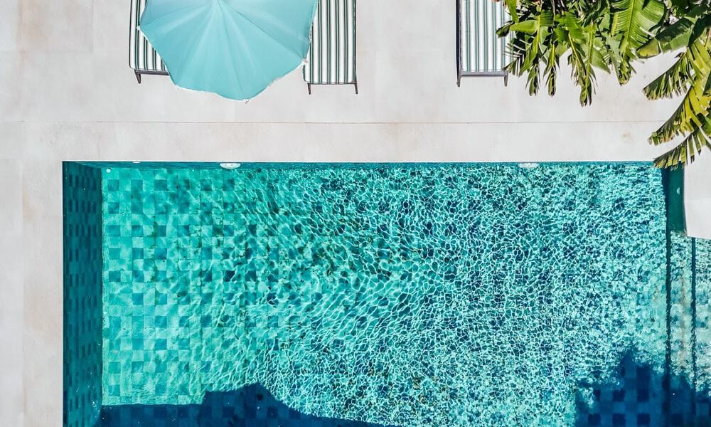 Prachtig gerenoveerde, modern-mediterrane villa met zeezicht te koop in Benahavis - Marbella 798542