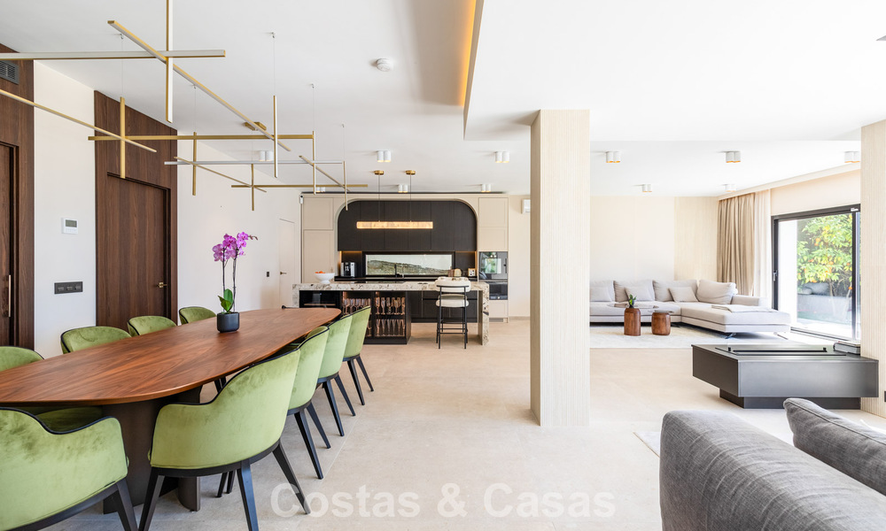 Prachtig gerenoveerde, modern-mediterrane villa met zeezicht te koop in Benahavis - Marbella 798552