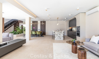 Prachtig gerenoveerde, modern-mediterrane villa met zeezicht te koop in Benahavis - Marbella 798558 