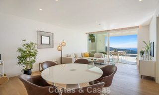 Modernistisch luxe appartement te koop met zeezicht in een boutique complex in de heuvels nabij Marbella stad 798588 
