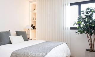 Luxe design townhouse met panoramisch zeezicht te koop in La Quinta, Marbella - Benahavis 798616 