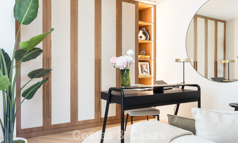 Luxe design townhouse met panoramisch zeezicht te koop in La Quinta, Marbella - Benahavis 798625