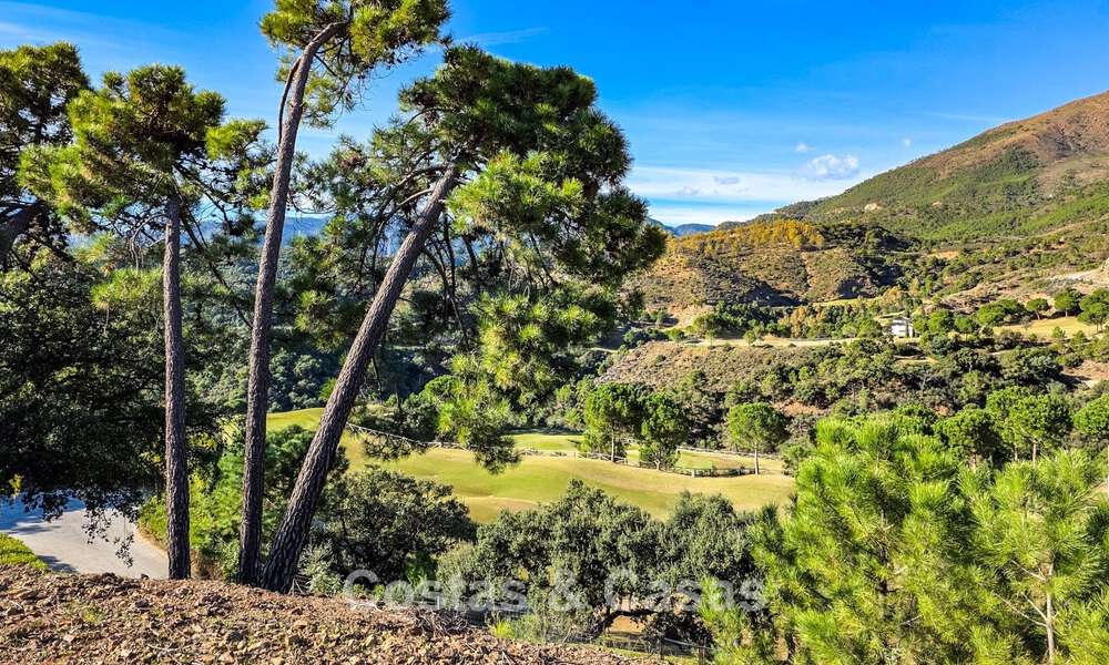 Uniek perceel met project voor een designervilla te koop in het exclusieve La Zagaleta resort in Marbella - Benahavis 798662