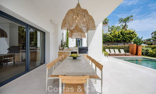 Instapklare, eigentijds-mediterrane nieuwe luxevilla te koop in een golfwijk van Marbella - Benahavis 798696 